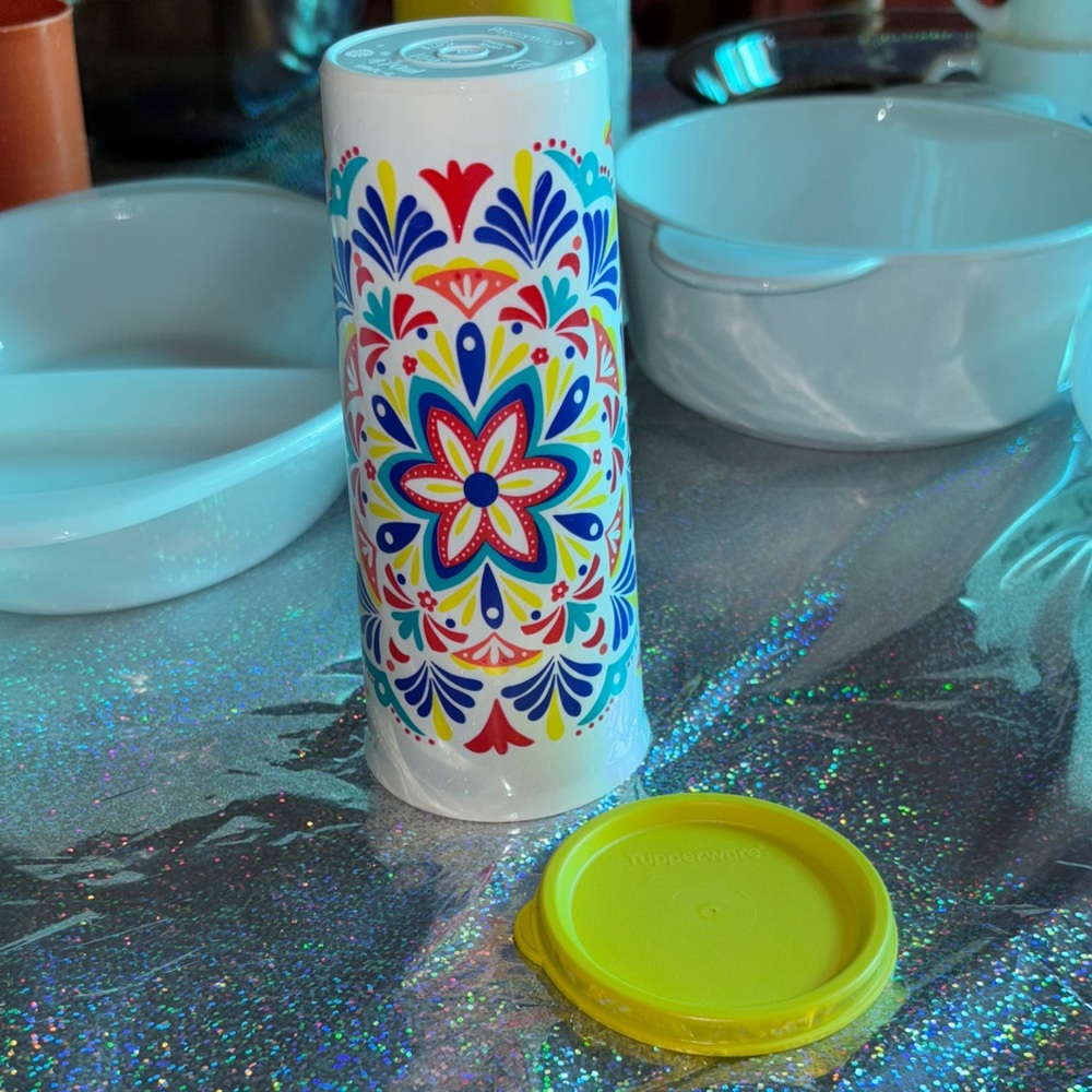 Tupperware “Costa Del Sol” Tumbler with lid